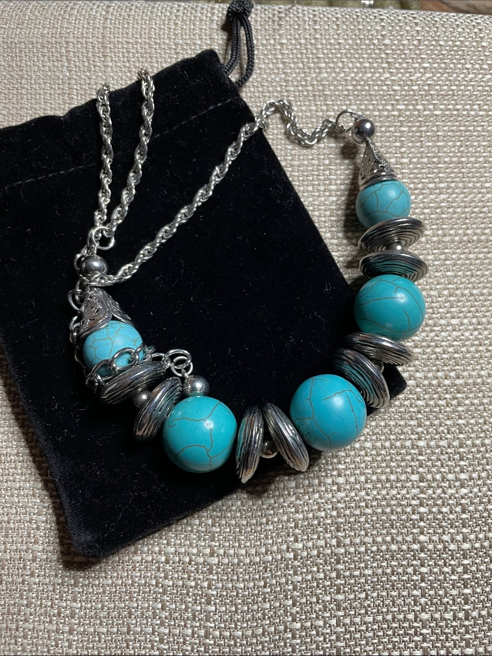 Erica Lyons Silvertone costume necklace Boho Cowgirl Southwestern adjust chain.